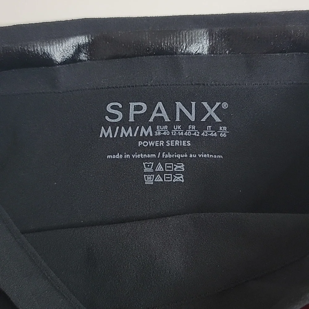 SPANX NWT HIGH POWER PANTIES SZ MEDIUM BLACK